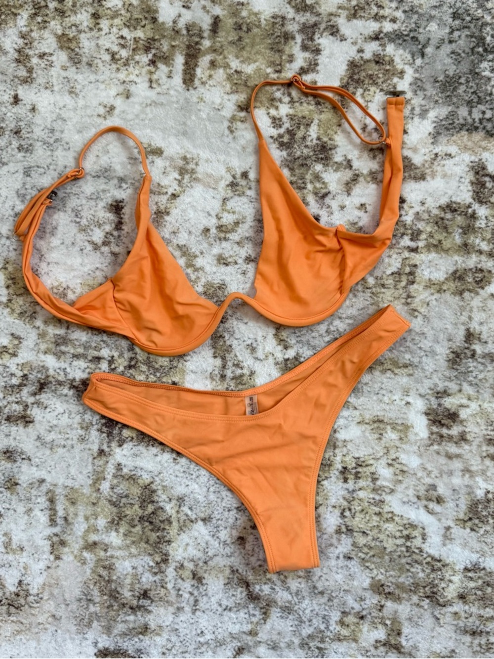 NEW Camila Coelho Orange Underwire Bikini Set - Picture 4 of 9